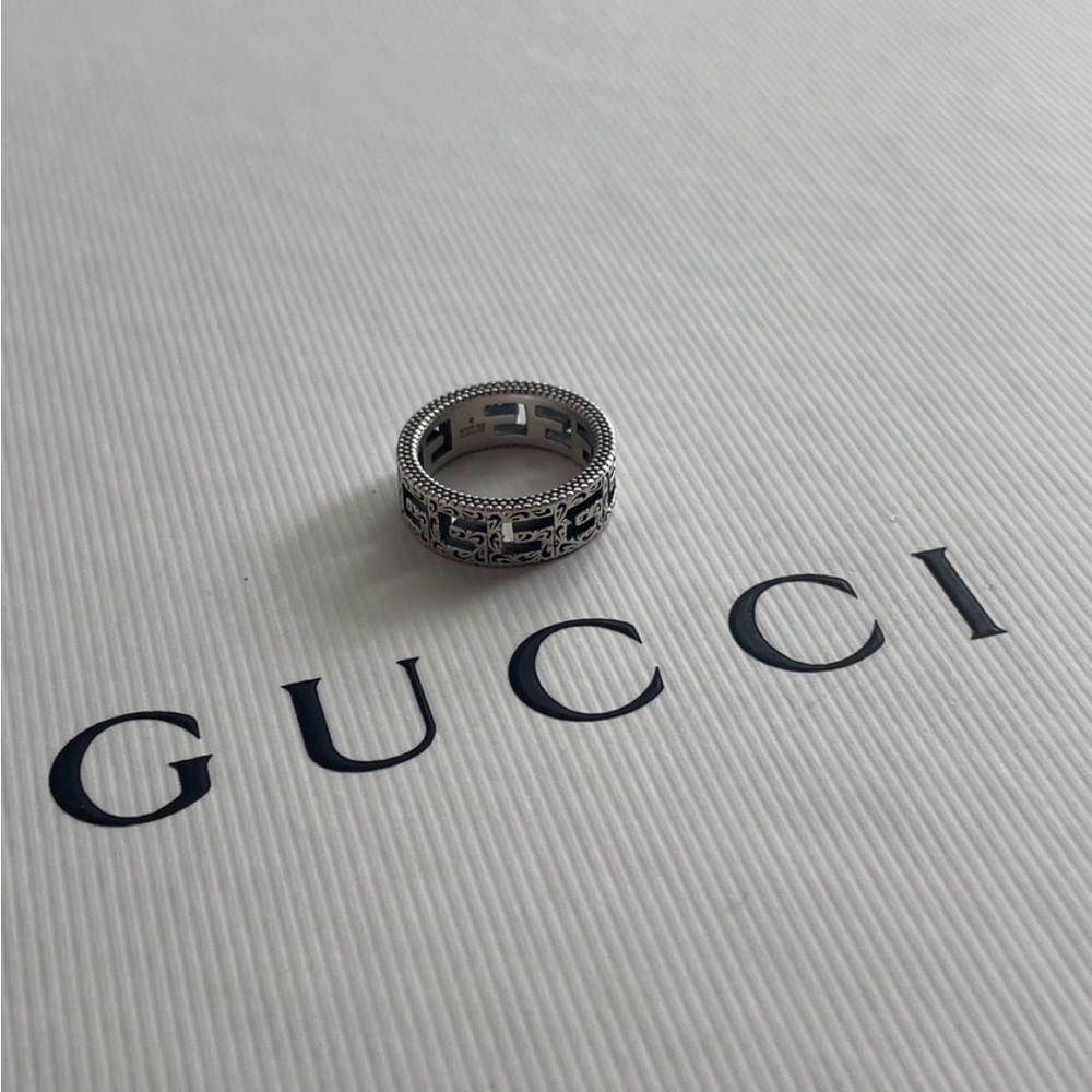 Gucci Sterling Silver G Cube Ring